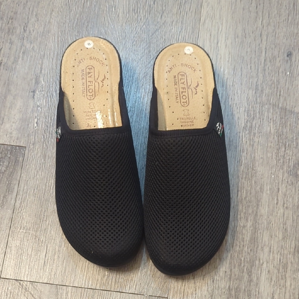 Black Slip-On Mesh Men's Shoes - Picture 2 of 8